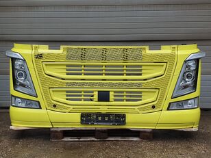 radiatoriaus grotelės vilkiko VOLVO FH4