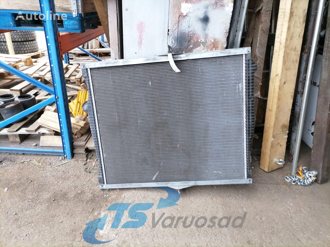 variklio aušinimo radiatorius Volvo Cooling radiator 65479 vilkiko Volvo FH 4