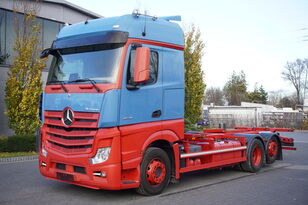 грузовик шасси Mercedes-Benz Actros 2545 BDF E6 6×2 / 300 thousand km