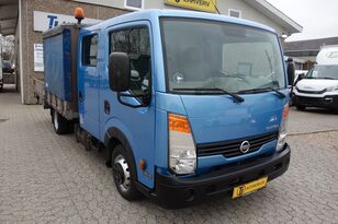 тентованный грузовик Nissan Cabstar 3,0D 150 DOKA