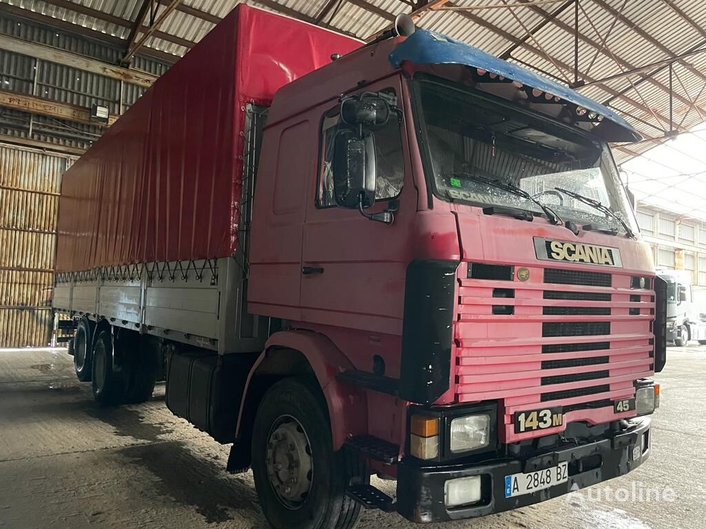 užuolaidinis sunkvežimis Scania 143