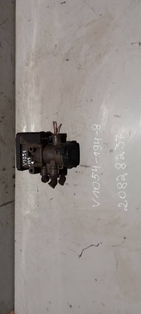 КПП Volvo 20828237 FH12 EBS valve для тягача